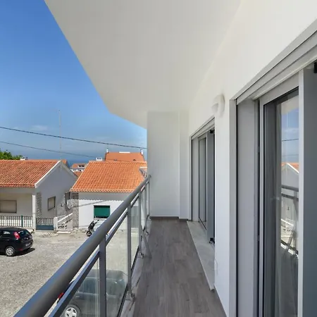 North Breeze - 2 Bedroom With Rooftop Pool