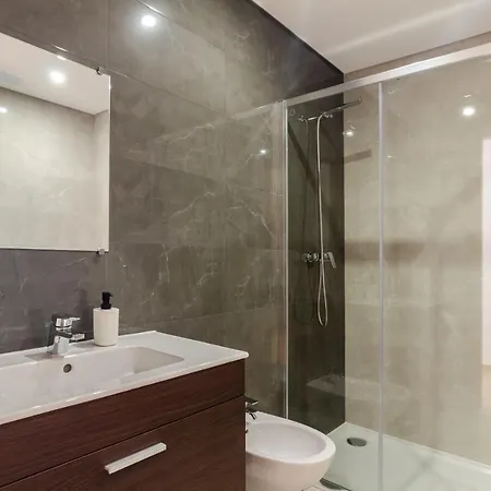 North Breeze - 2 Bedroom With Rooftop Pool * Nazare