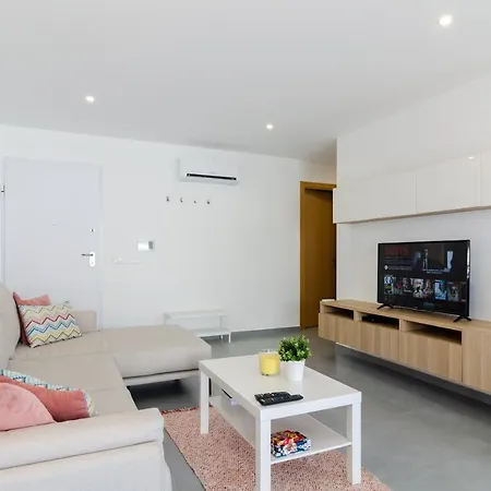 North Breeze - 2 Bedroom With Rooftop Pool Nazare