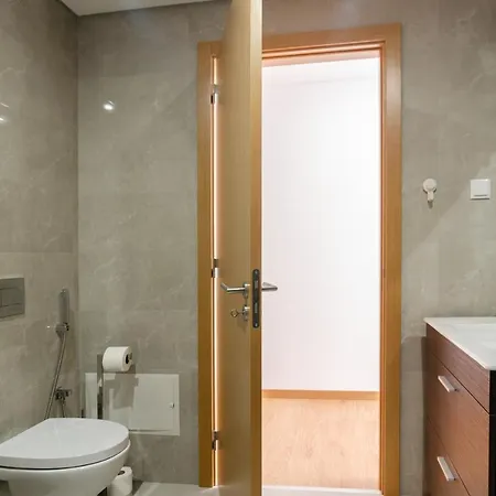 North Breeze - 2 Bedroom With Rooftop Pool Nazare