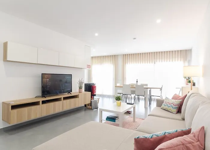 Apartament North Breeze - 2 Bedroom With Rooftop Pool Nazaré