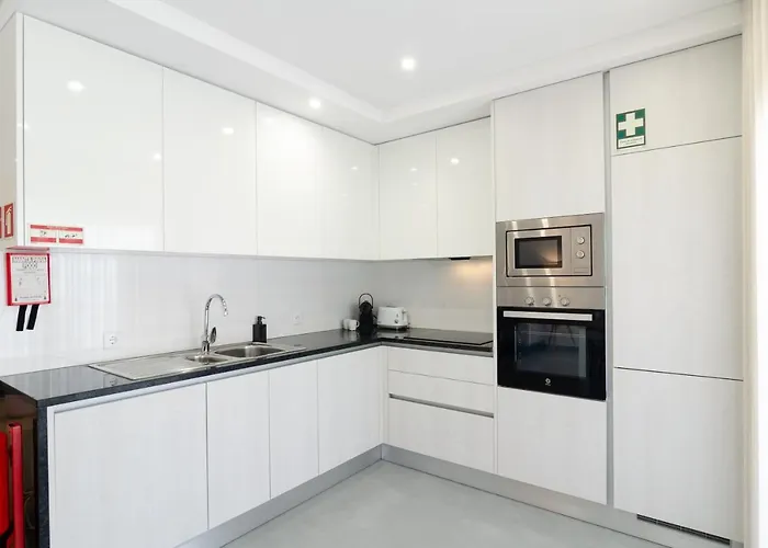 North Breeze - 2 Bedroom With Rooftop Pool Apartament *