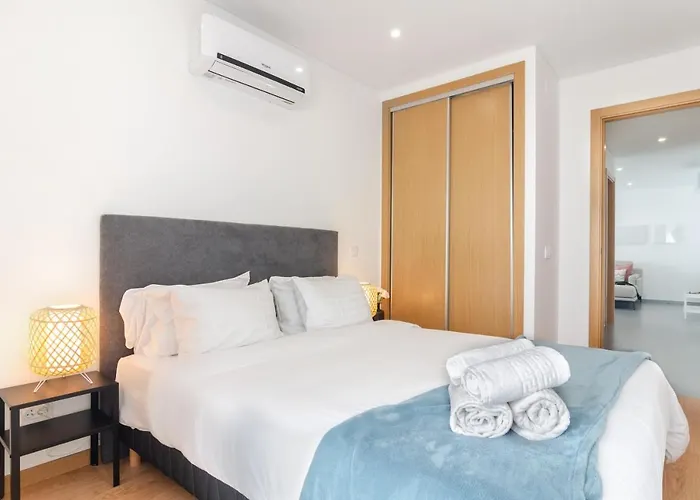 Apartament North Breeze - 2 Bedroom With Rooftop Pool